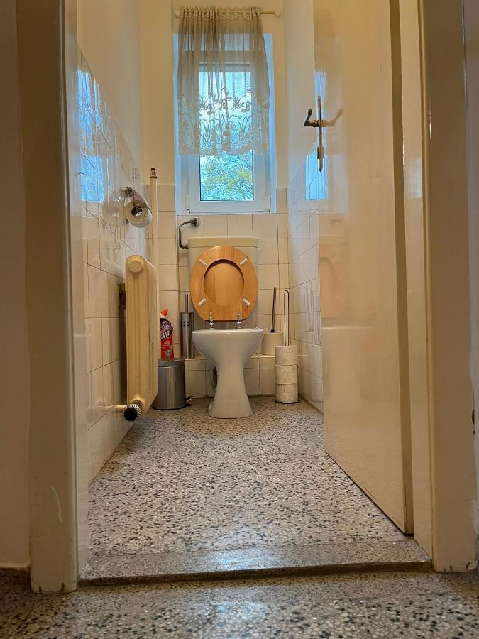 Breathtaking Shared Near Danube River /w Garden And Parking Guest house Vienna