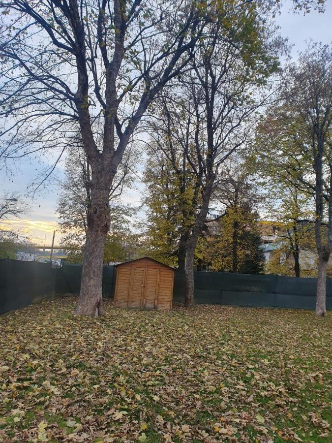 Breathtaking Shared Near Danube River /w Garden And Parking