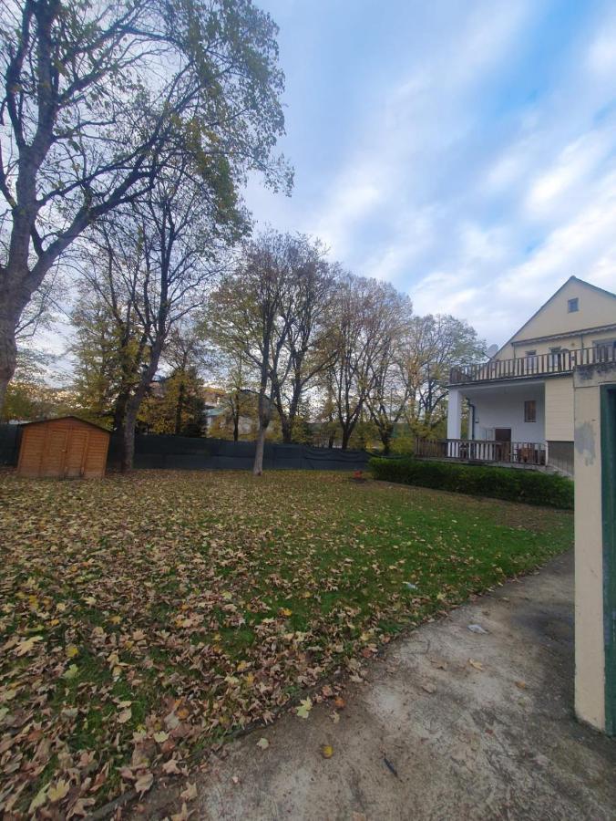 Breathtaking Shared Near Danube River /w Garden And Parking Guest house