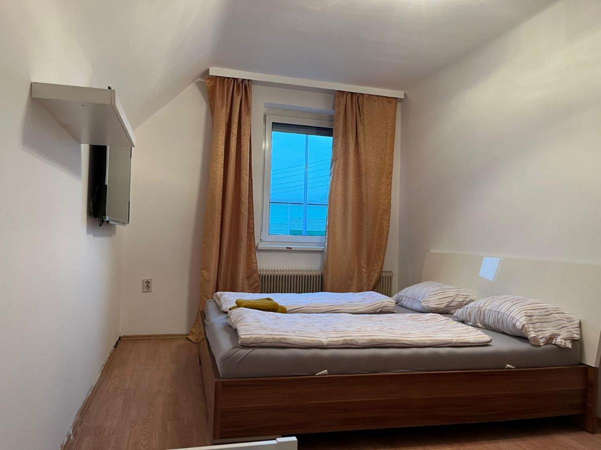 Affittacamere Breathtaking Shared Near Danube River /w Garden And Parking
