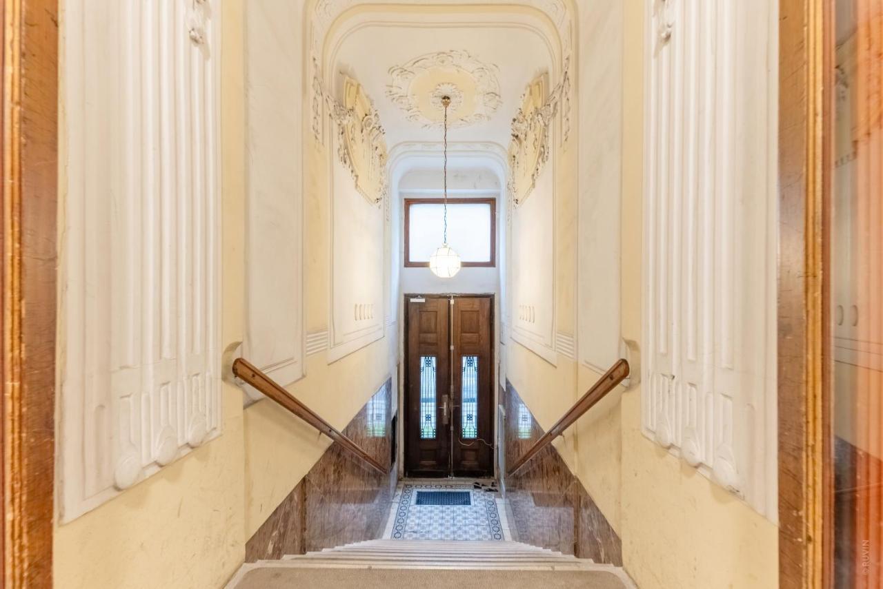 Penthouse, 3 Separate Bedrooms, 2 Min To U6 Nussdorfer Strasse Apartment