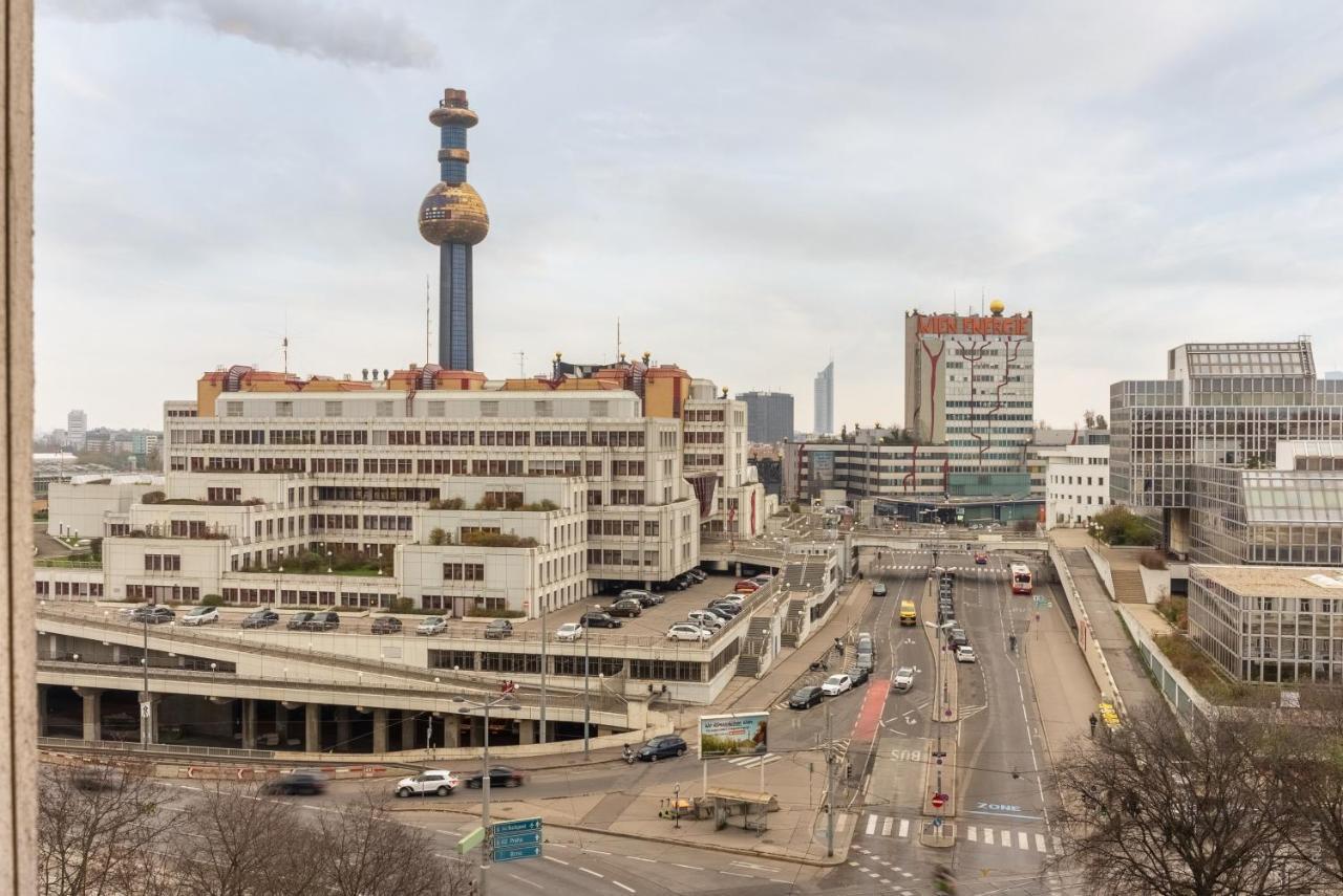 Penthouse, 3 Separate Bedrooms, 2 Min To U6 Nussdorfer Strasse Vienna