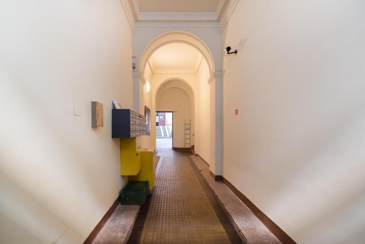 Zentrale Ruhelage Im Typischen Wiener Altbau * Wien