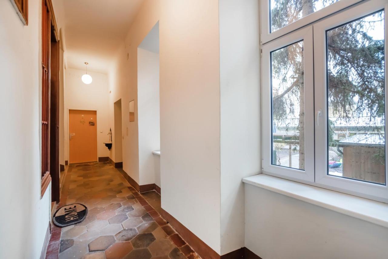 Apartment Zentrale Ruhelage Im Typischen Wiener Altbau *