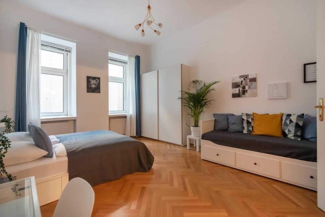 Apartment Zentrale Ruhelage Im Typischen Wiener Altbau