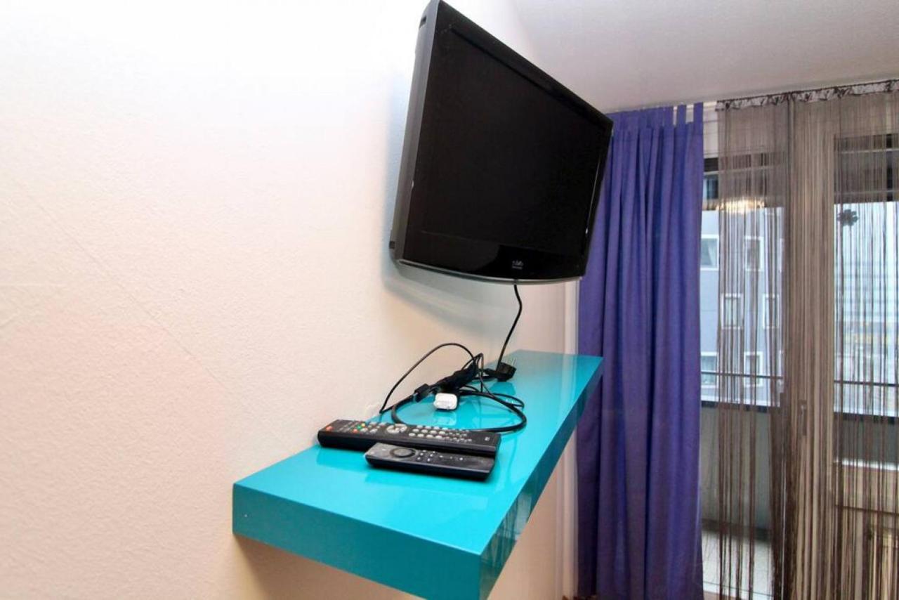 Grosse Balkonwohnung Bei Uno City * Vienna