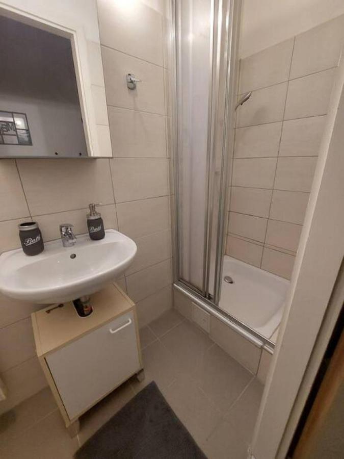 Apartment Cozy 40m2 In & Beautiful Family Area Right At Subway & Park
