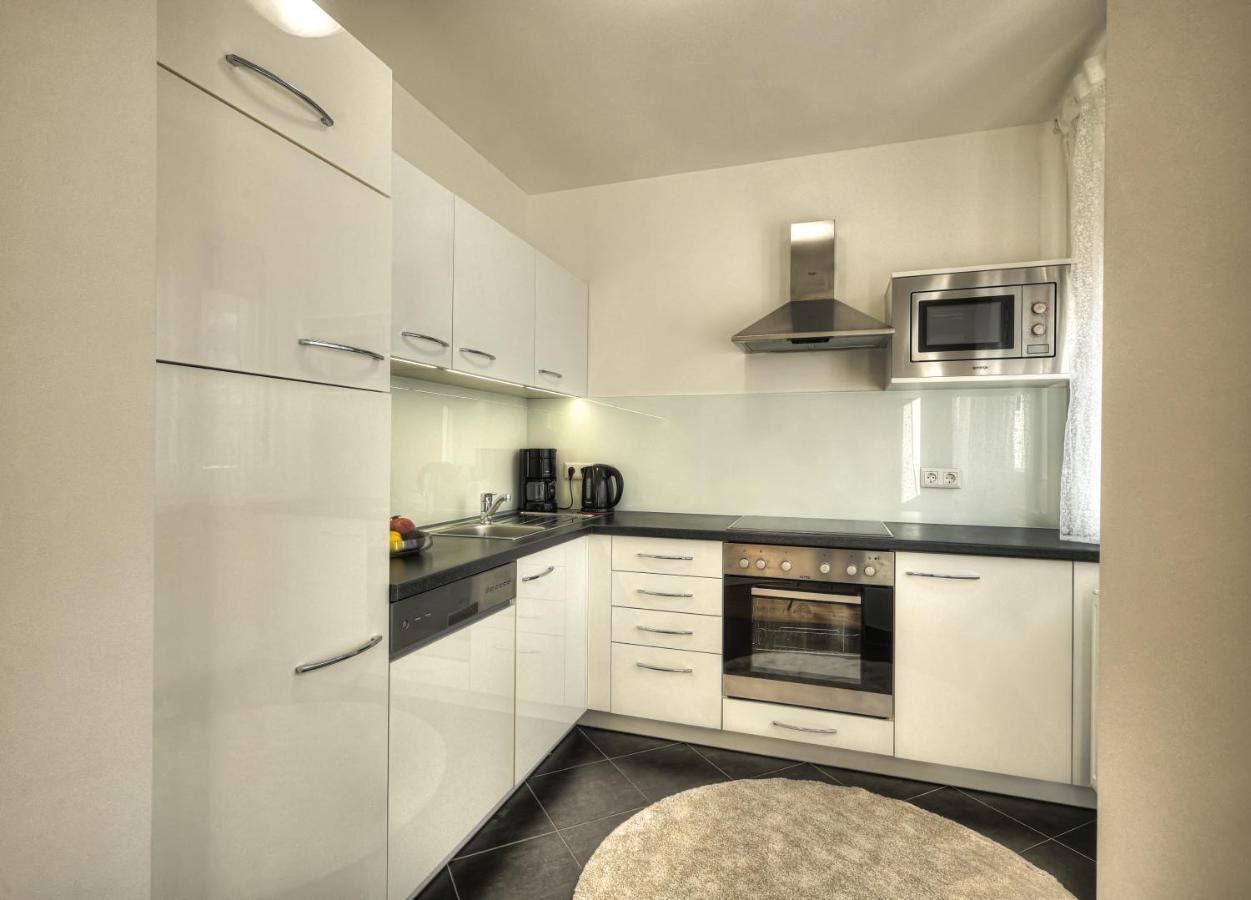 Carin Deluxe Ii Apartment