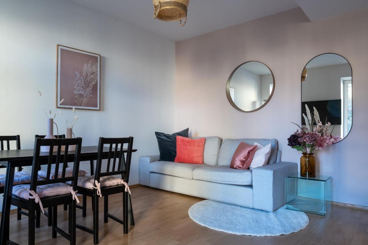 Experience Apartment *