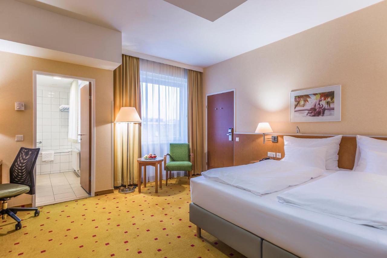 Hotel Courtyard By Marriott Schoenbrunn 4*