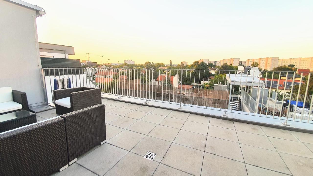 Rooftop Terrace, Free Garage Parking And Pool! Appartamento Vienna