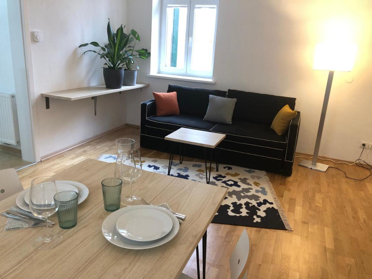 2 Mit Terrasse! Schonbrunn-nahe Apartment Wien
