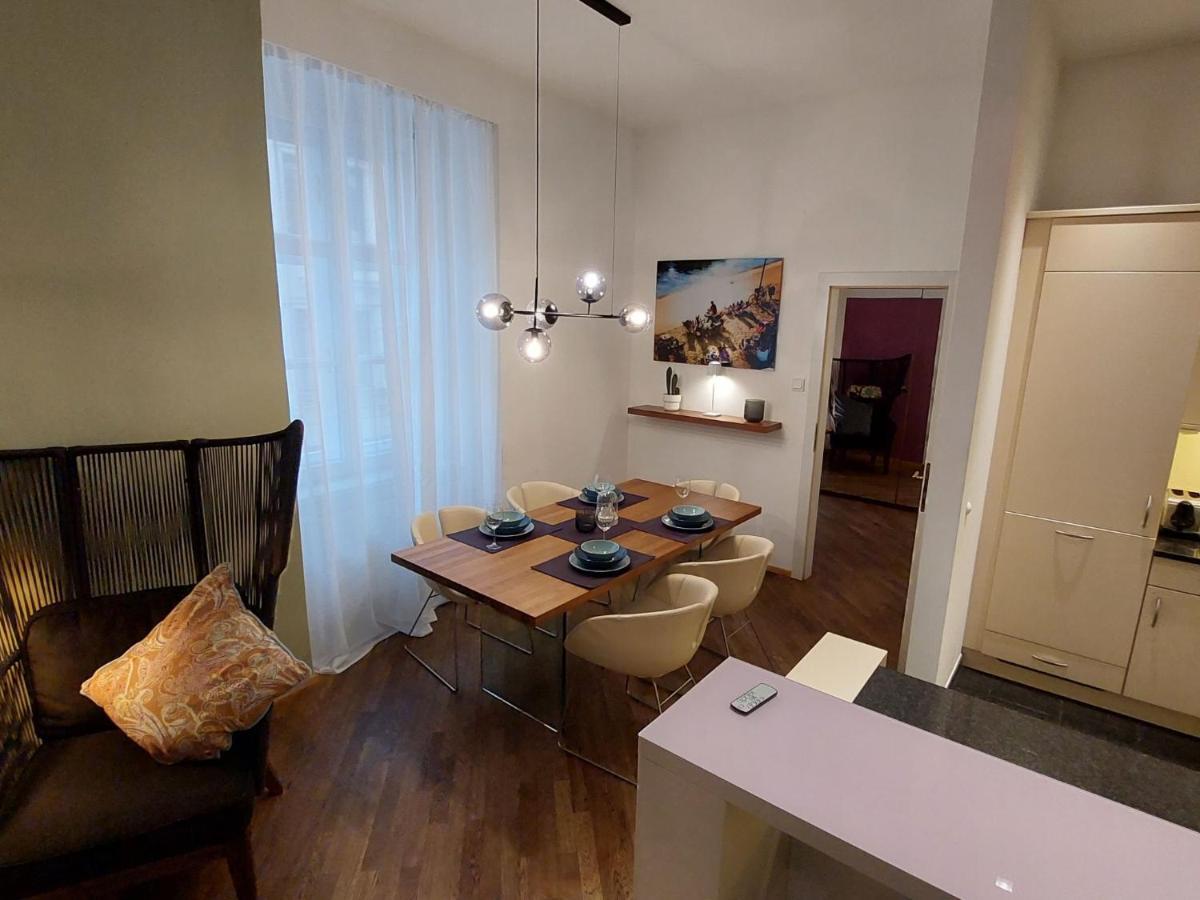 Inner City By Interhome