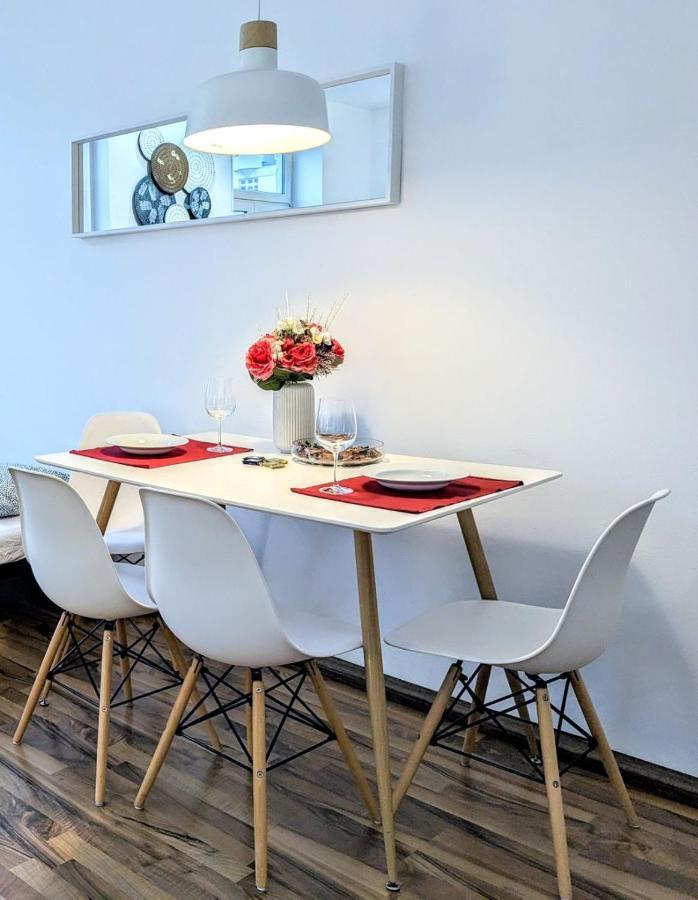 Apartment Cozy In The Lassallestrasse 13! Wien