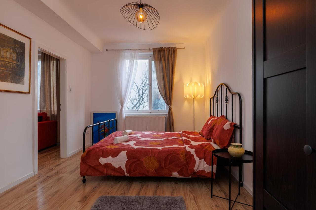 Cosy Brand New * Vienna