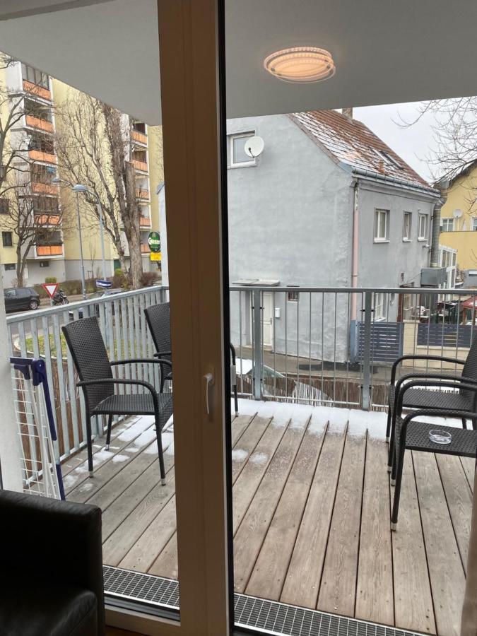 Apartment Modern With Balcony Near City Center