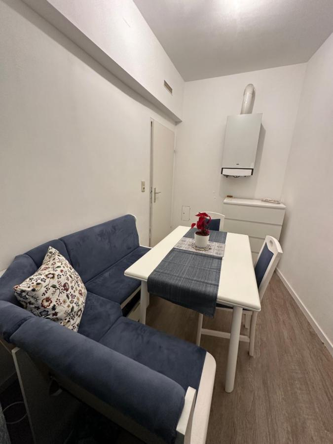 Apartment Cosy & Quiet In 17th District Vienna