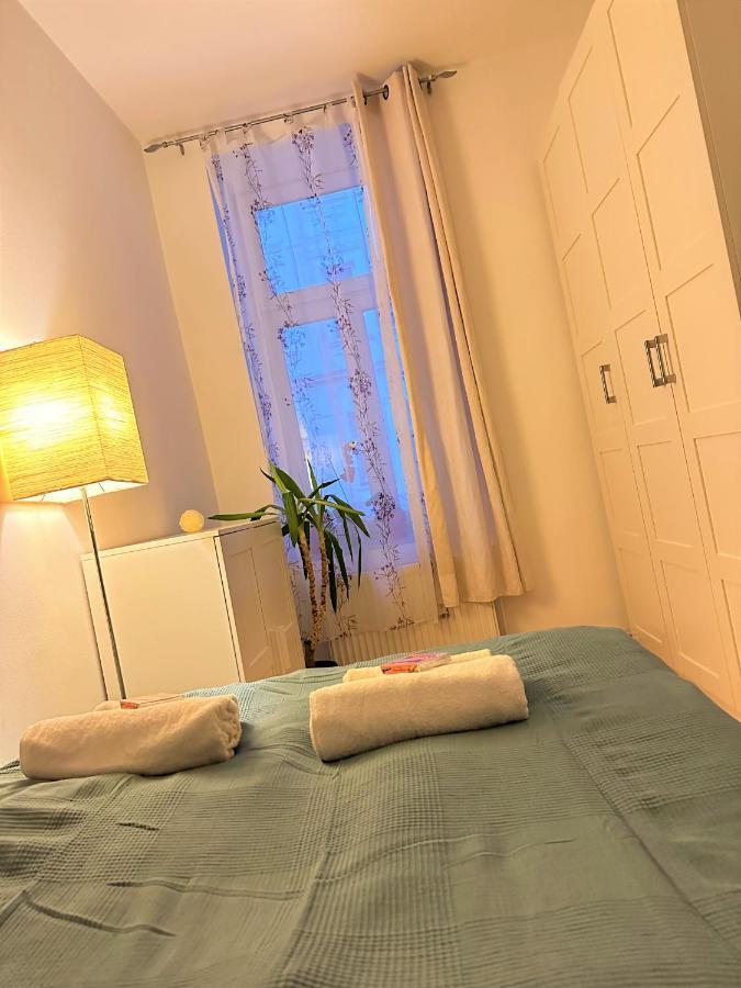 Apartment Cosy & Quiet In 17th District Vienna