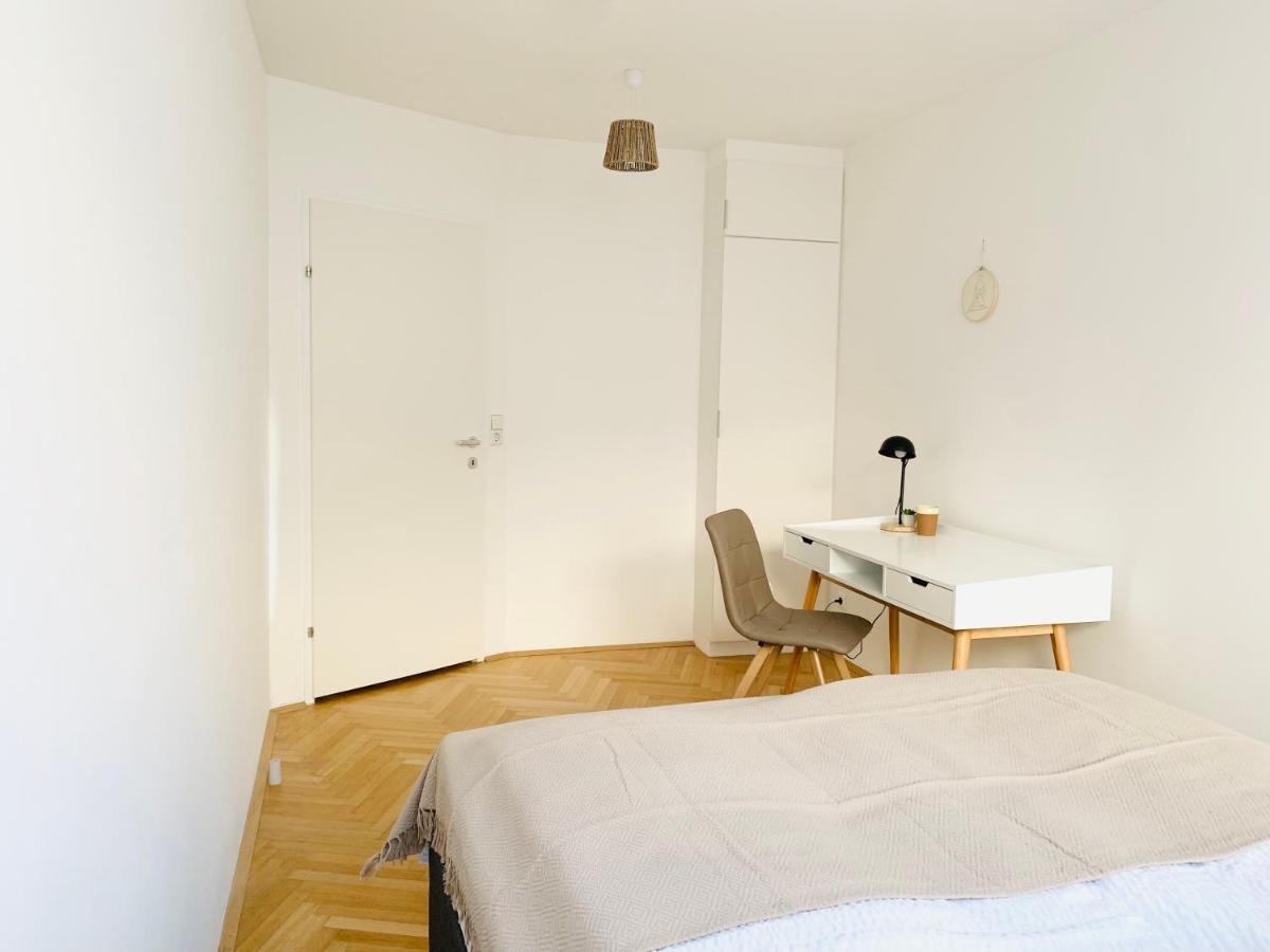 Ruhige Im Gasometer *wifi*u3*netflix* * Vienna