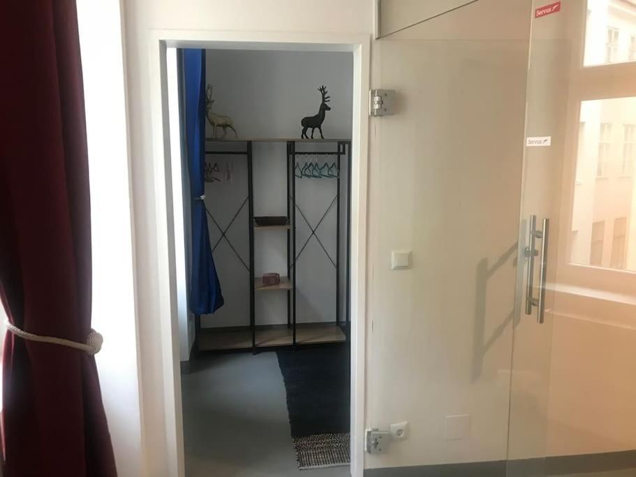 Klimatisierte Sehr Zentrale Wohnung-loftstyle- Apartment *