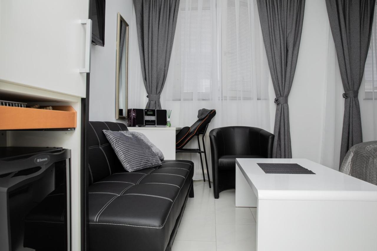 Vladys Apartment *