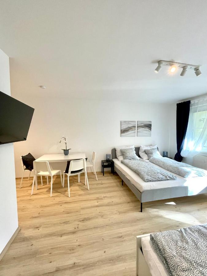 Apartment #family & Friends# Ruhig, Gruen, Gleich In Der City Wien