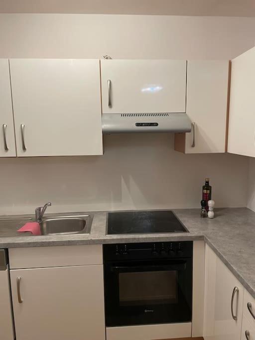 Apartment Modern And Comfortable Next To Mainstation