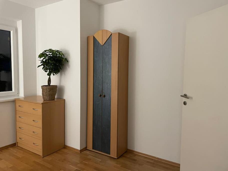 Modern And Comfortable Next To Mainstation Apartment *