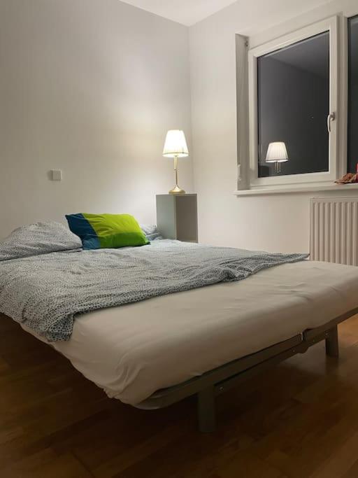 Modern And Comfortable Next To Mainstation Apartment Vienna