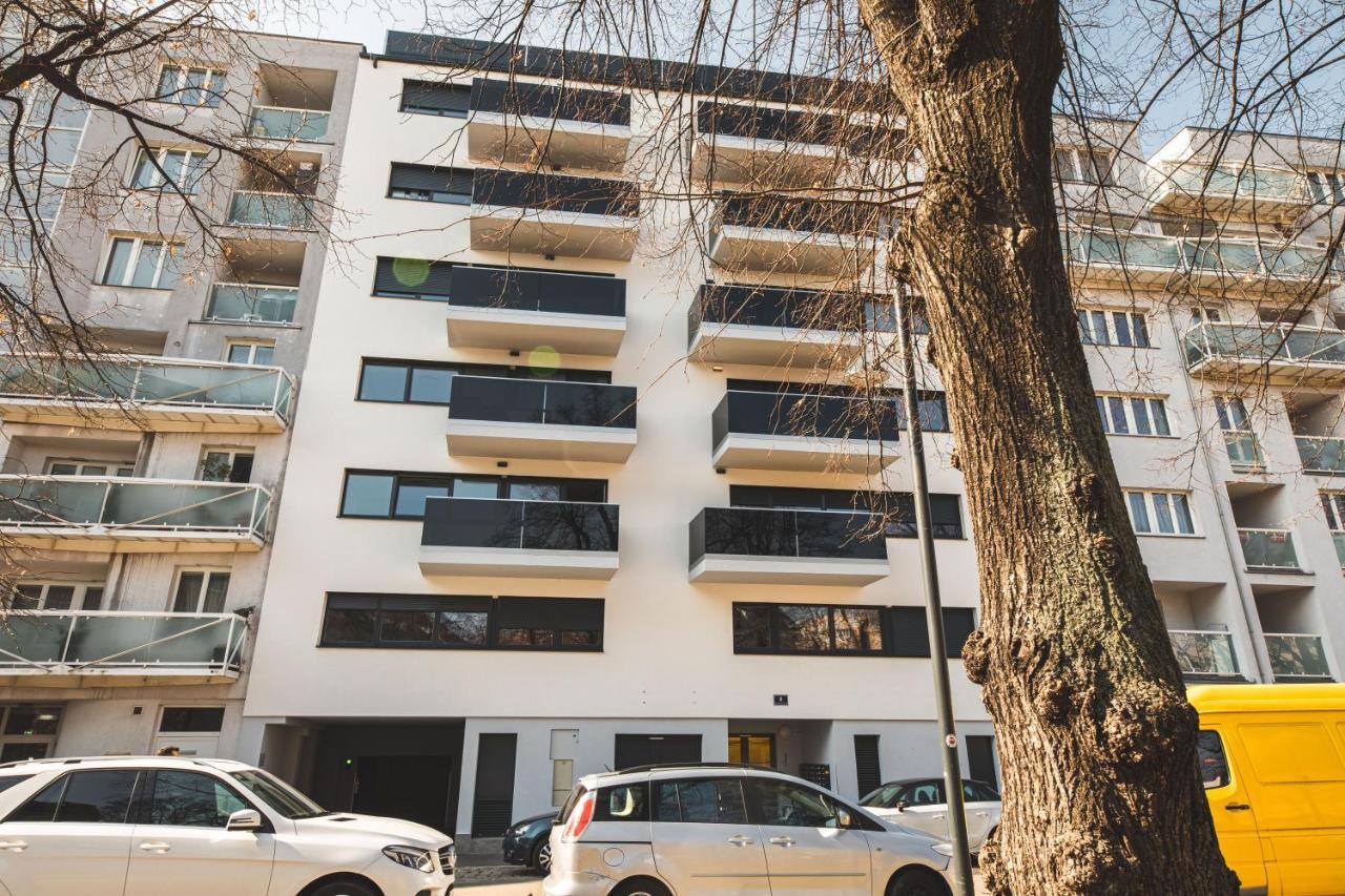 Urban Unit - Nearby Center *