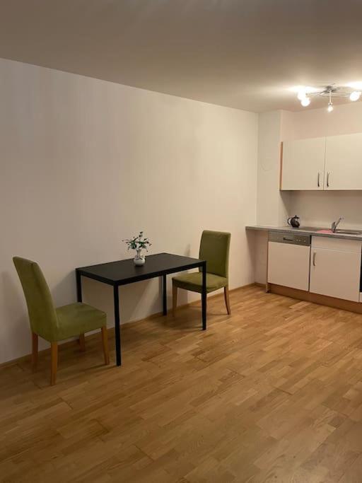 Modern And Comfortable Next To Mainstation Wien