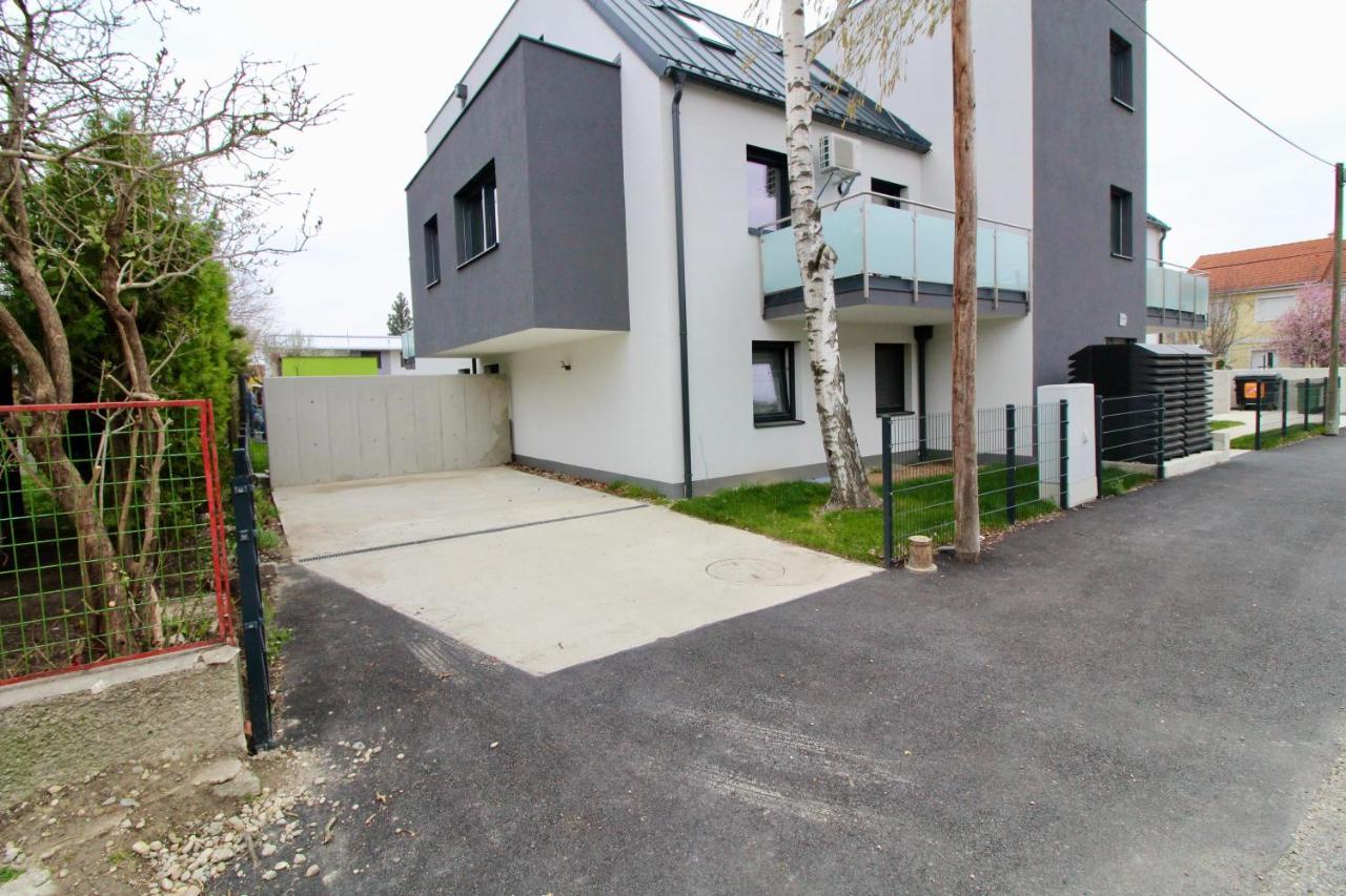 Modern Balcony With Free Parking * Wien