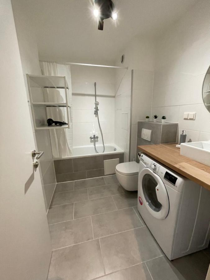 Apartment #family & Friends# Ruhig, Gruen, Gleich In Der City *