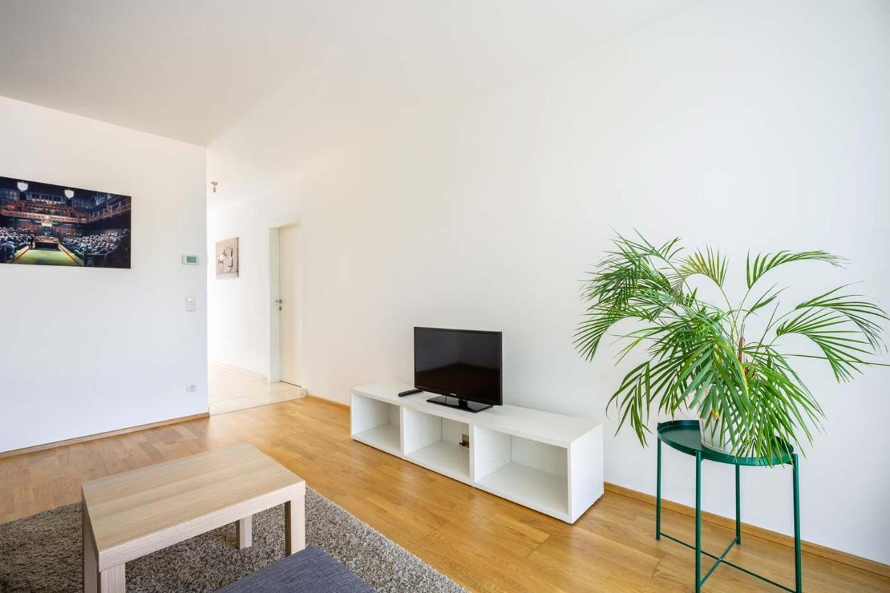 Donaufeld Living - Modernes Und Helles Apartment Vienna