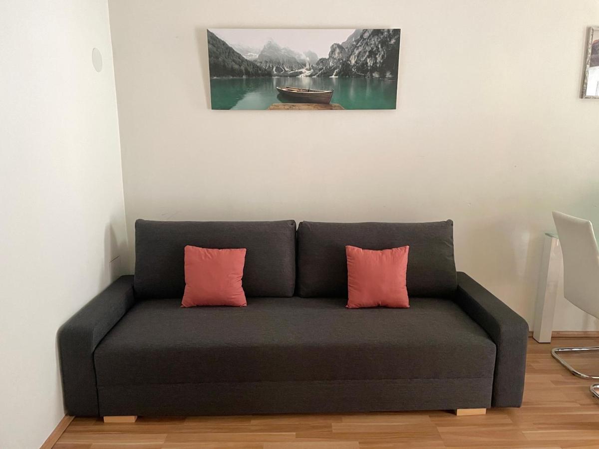 1 Bedroom Near Central Station *