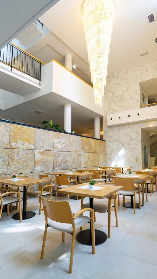 Hotel Gartenhotel Altmannsdorf 4*
