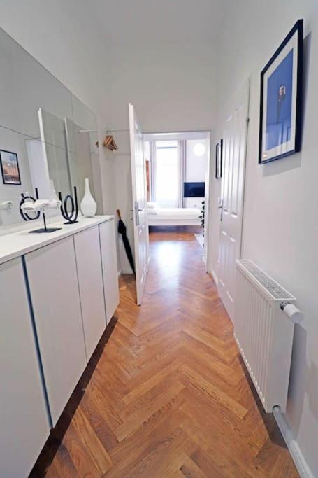 Apartamento Smart Mit Balkon Am Augarten Park Naehe Zentrum Viena
