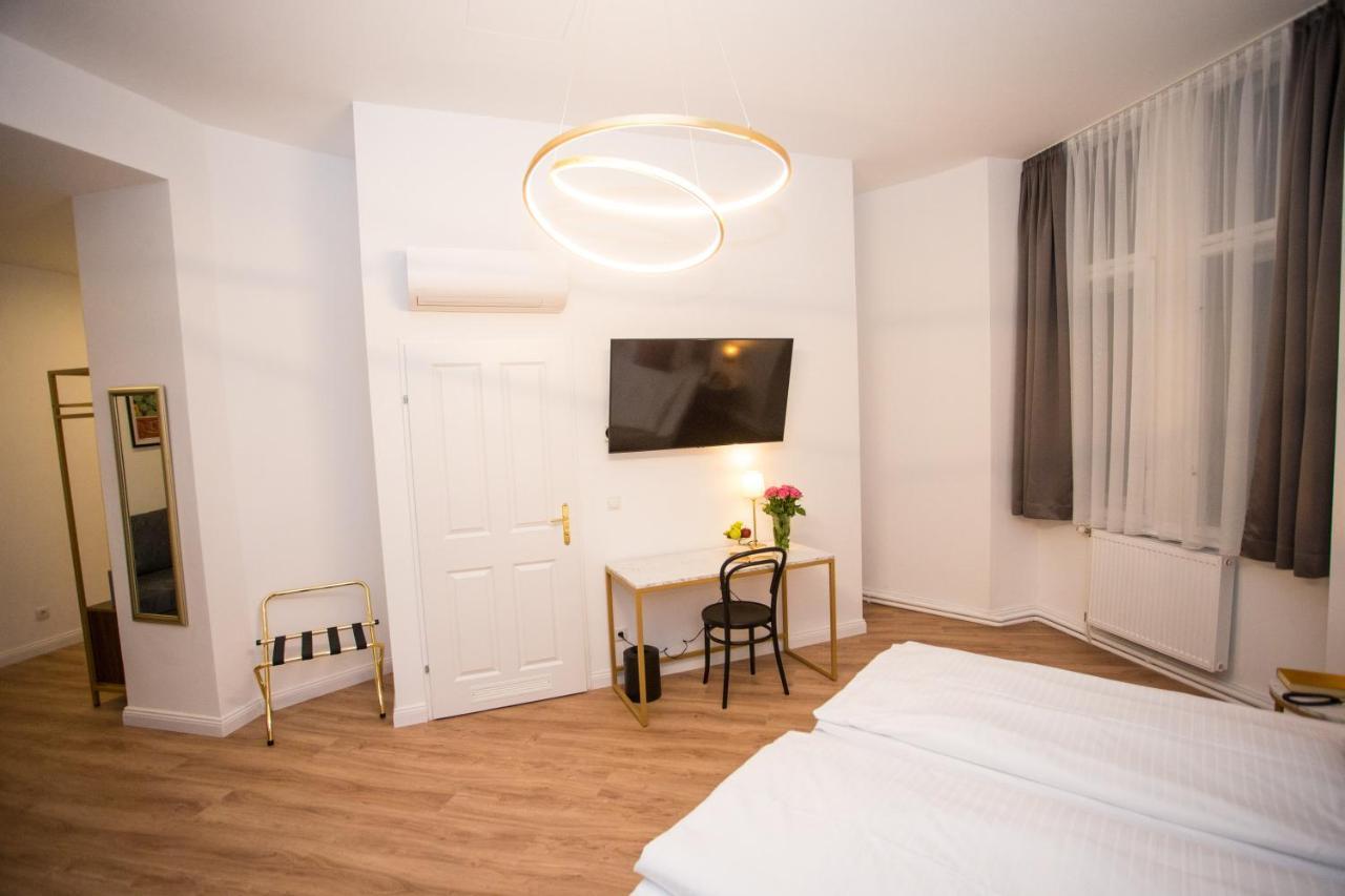 Hotel I Self Check In Viena