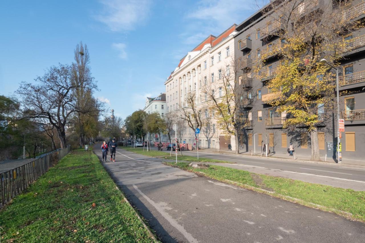 An Der Donau, 10 Minuten Ins Zentrum, Klimaanlage Apartamento
