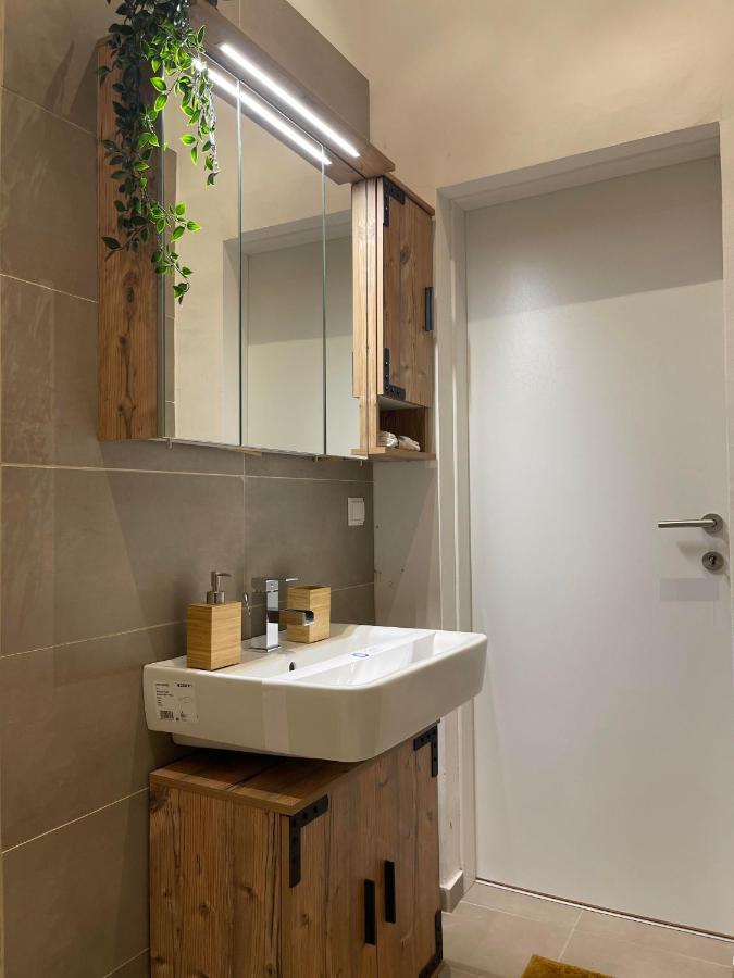 Maximilian Apartment *