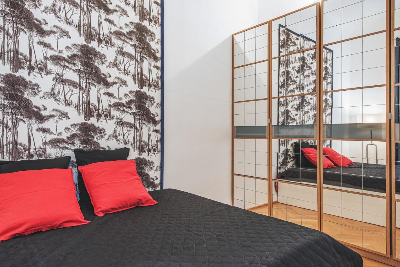 City-apartment In Center Of