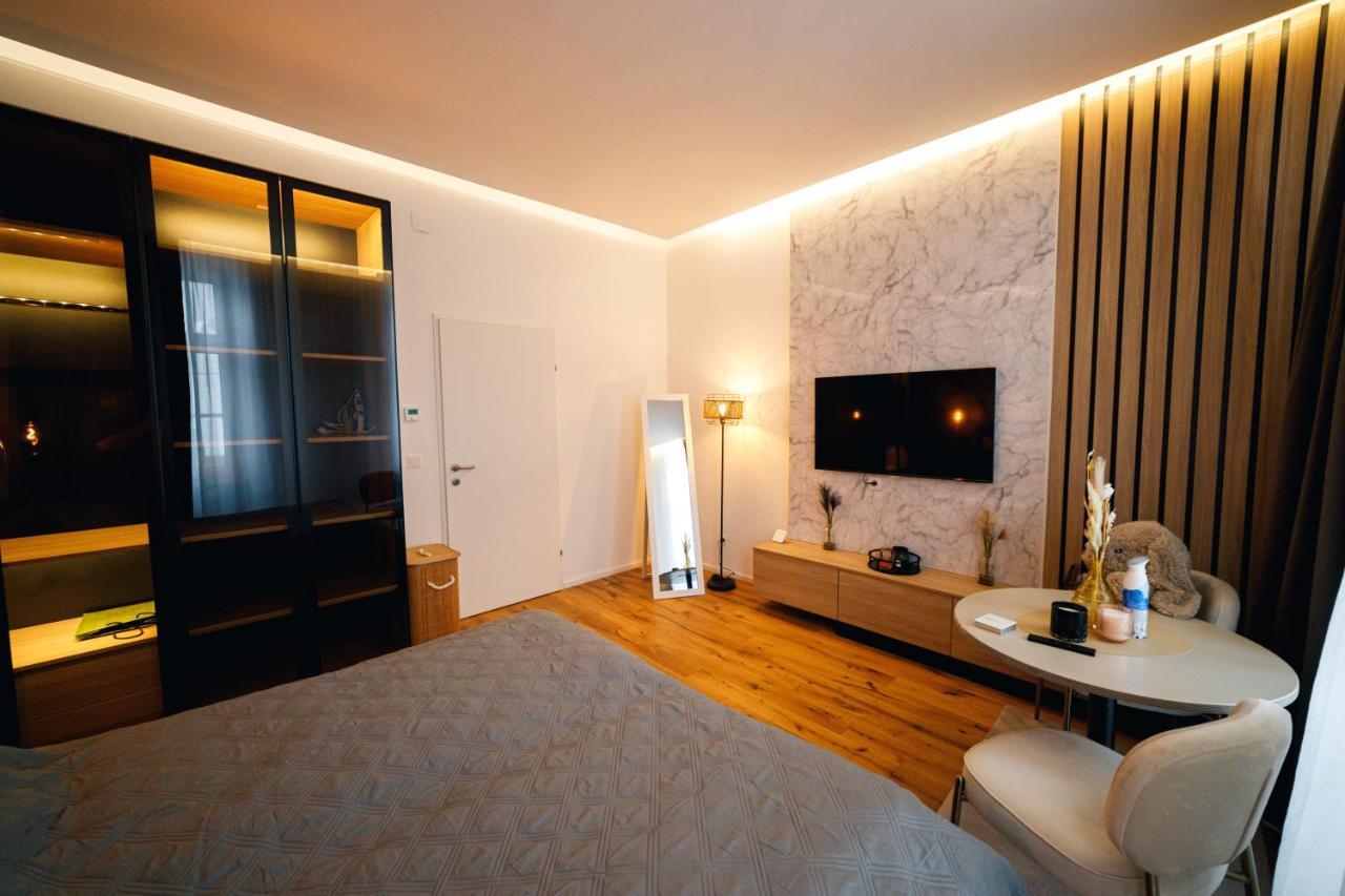 Lariana Apartment *