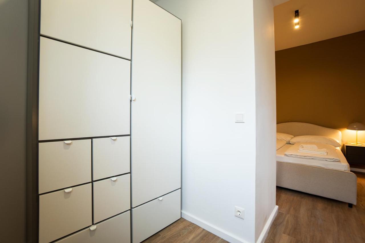 Appartamento Stylish With Dedicated Working Space And Super King-size Bed Located Between Centre And Donau River *