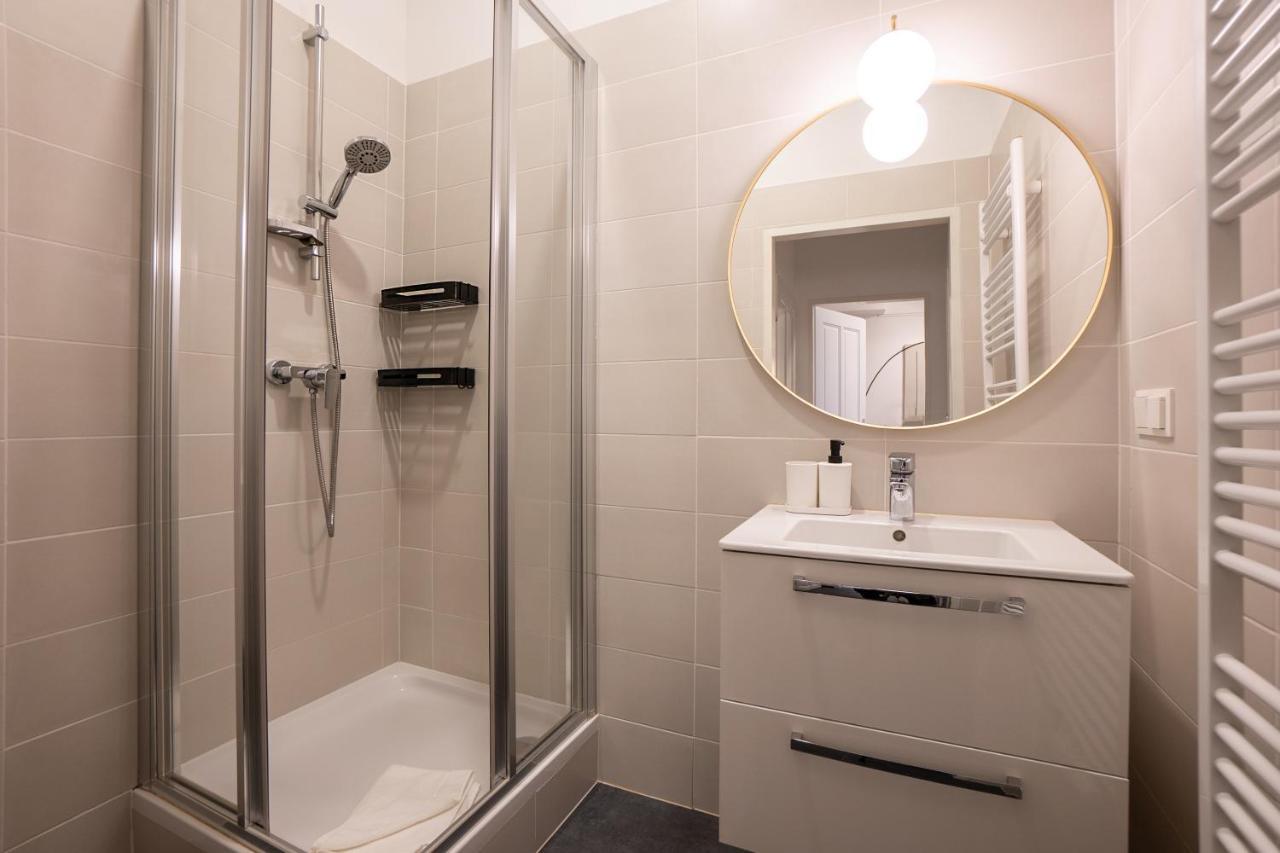 Appartamento Stylish With Dedicated Working Space And Super King-size Bed Located Between Centre And Donau River *