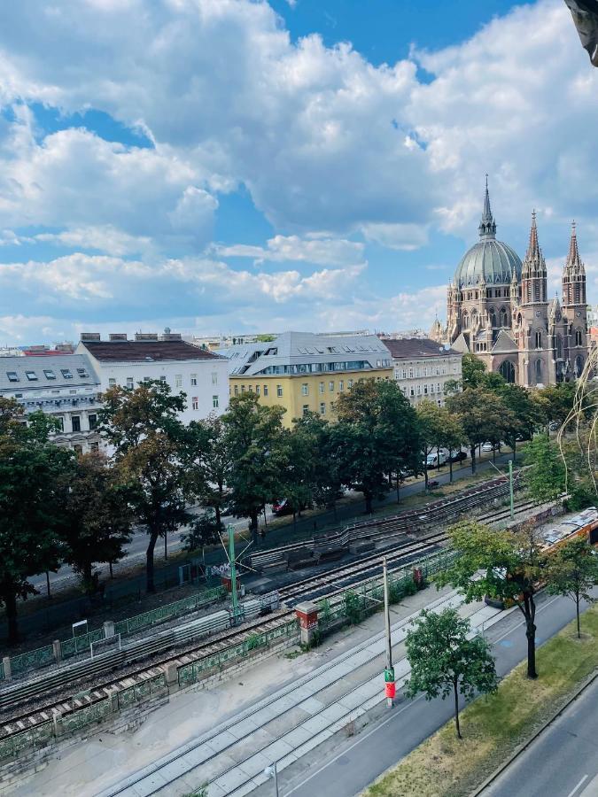 In Center Near U6,u3 And Westbahnhof Homestay Vienna