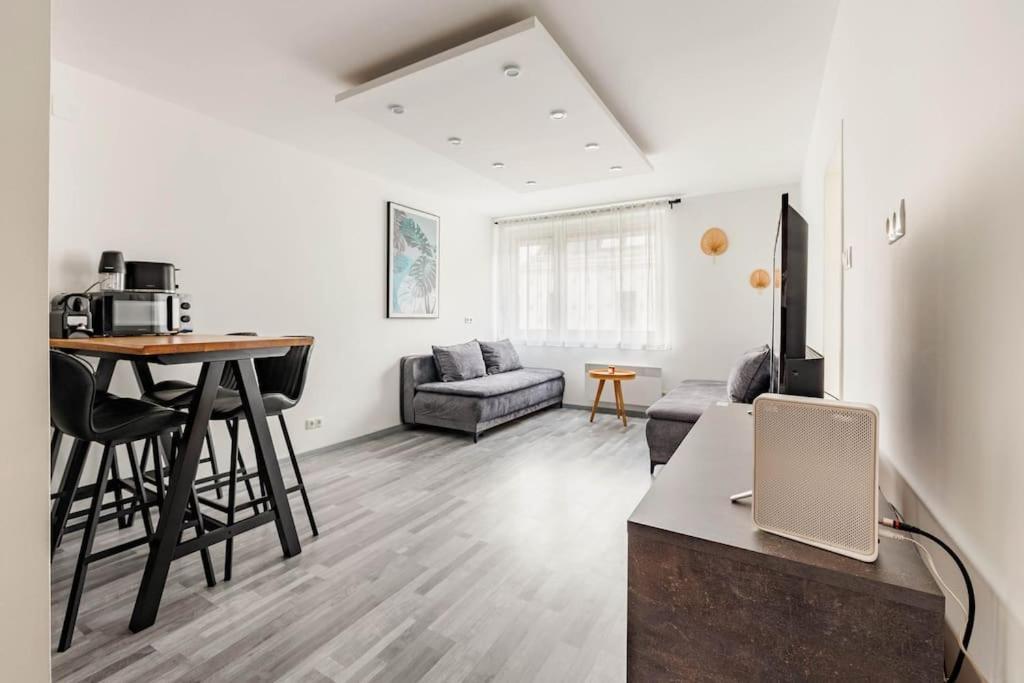 Apartment Cozy Renovated Close To Schoenbrunn Palace