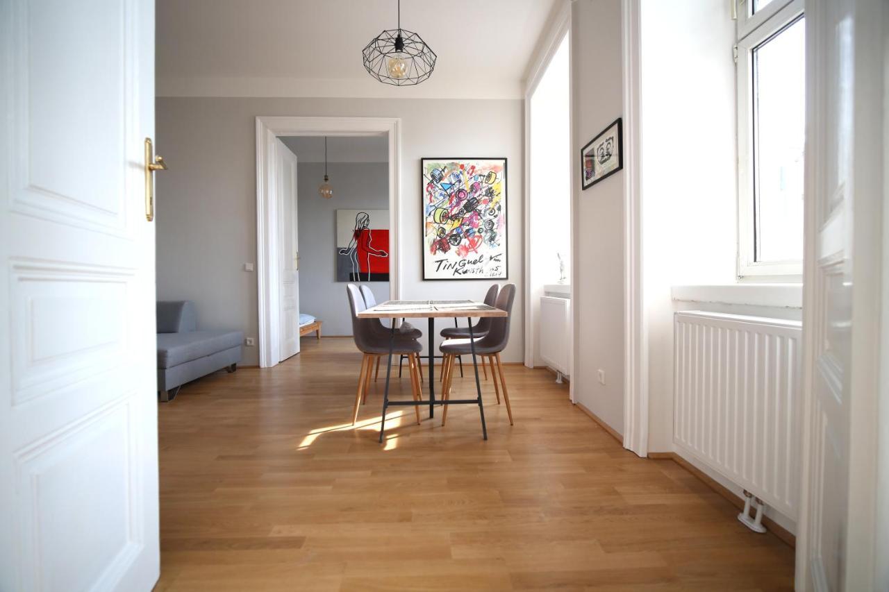 Classic, Modern & Sunny. 7min To Vienna's Center! * Vienna