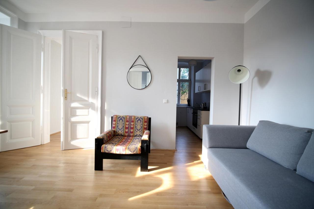 Classic, Modern & Sunny. 7min To Vienna's Center! Apartment Vienna