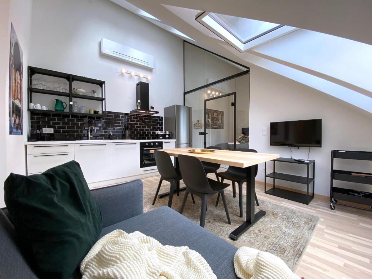 Stilvolle Dachgeschosswohnungen Mit Balkon In Innenstadt Naehe Apartamento