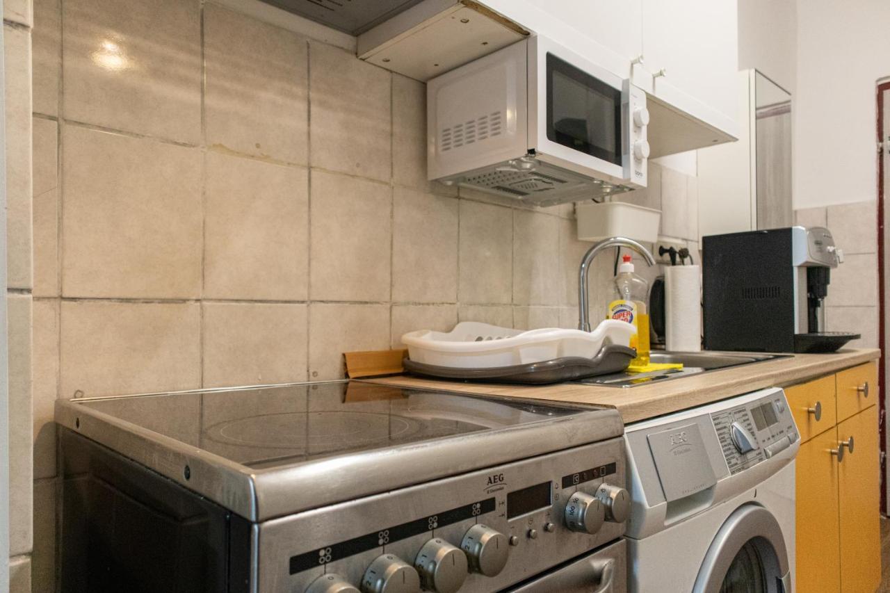Neat Near Millenium Tower Apartment *